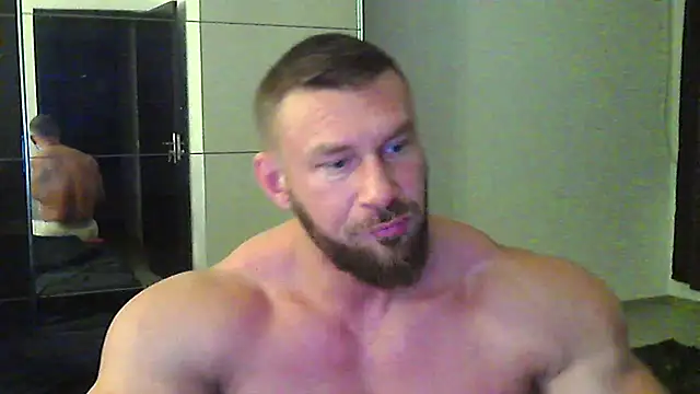 Snapshot of muscularkevin chatting on 01/08/26, 05:32 muscularkevin online show from 01/08/26, 05:32