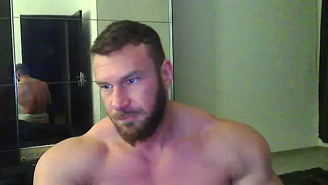 Snapshot of muscularkevin chatting on 03/04/26, 04:40 muscularkevin online show from 03/04/26, 04:40