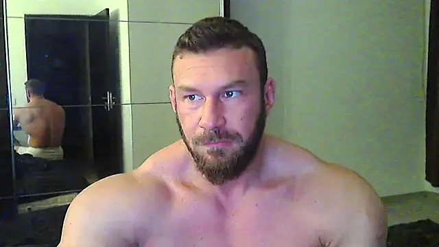 Snapshot of muscularkevin chatting on 03/10/26, 04:28 muscularkevin online show from 03/10/26, 04:28