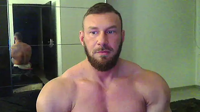 Snapshot of muscularkevin chatting on 03/16/26, 04:40 muscularkevin online show from 03/16/26, 04:40