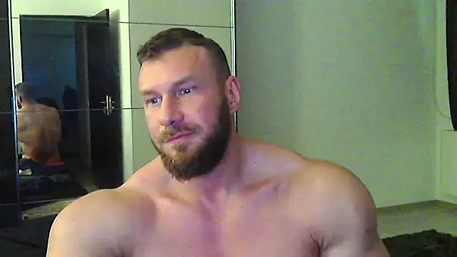 Snapshot of muscularkevin chatting on 03/16/26, 05:44 muscularkevin online show from 03/16/26, 05:44