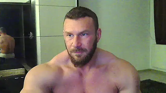 Snapshot of muscularkevin chatting on 03/20/26, 04:39 muscularkevin online show from 03/20/26, 04:39