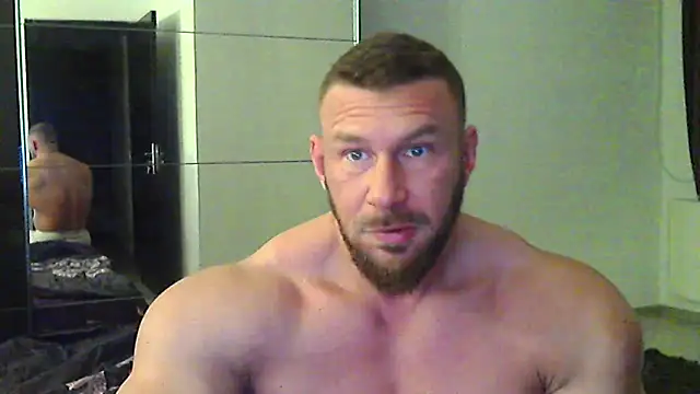 Snapshot of muscularkevin chatting on 04/07/26, 03:29 muscularkevin online show from 04/07/26, 03:29