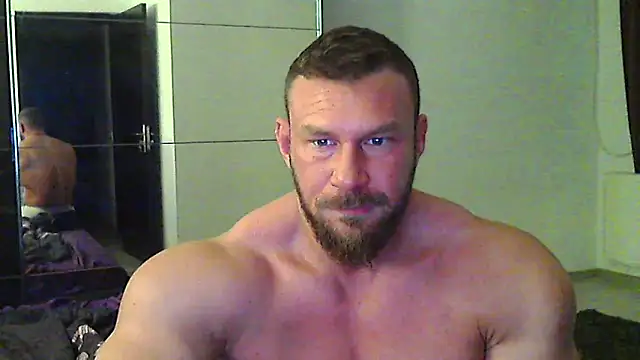 Snapshot of muscularkevin chatting on 04/16/26, 03:51 muscularkevin online show from 04/16/26, 03:51