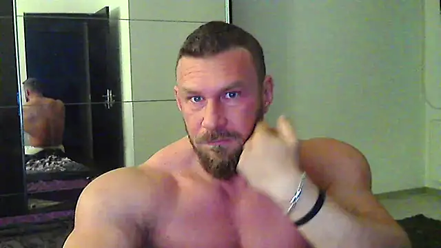 muscularkevin online show from 05/04/26, 03:24