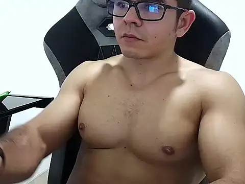 Snapshot of MILCARITAS3 chatting on 03/15/26, 06:19 MILCARITAS3 online show from 03/15/26, 06:19