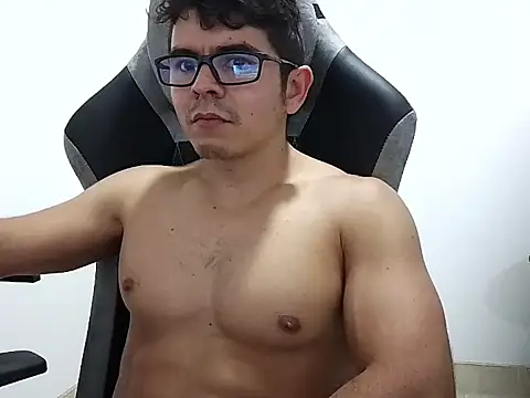 Snapshot of MILCARITAS3 chatting on 03/27/26, 08:26 MILCARITAS3 online show from 03/27/26, 08:26