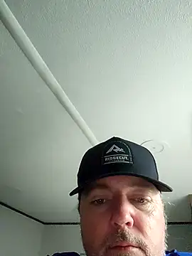 Snapshot of Hotredheadandtoungelasher chatting on 11/08/25, 03:56 Hotredheadandtoungelasher online show from 11/08/25, 03:56