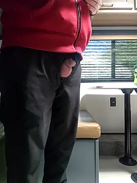 Snapshot of Hotredheadandtoungelasher chatting on 11/29/25, 03:48 Hotredheadandtoungelasher online show from 11/29/25, 03:48