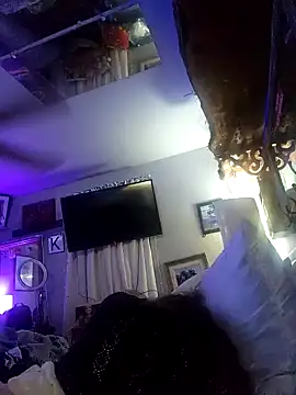 Snapshot of Hotredheadandtoungelasher chatting on 01/11/26, 09:03 Hotredheadandtoungelasher online show from 01/11/26, 09:03