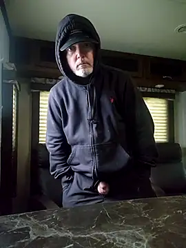 Snapshot of Hotredheadandtoungelasher chatting on 02/05/26, 03:05 Hotredheadandtoungelasher online show from 02/05/26, 03:05