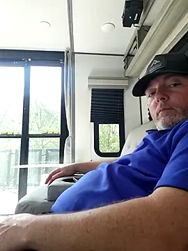 Snapshot of Hotredheadandtoungelasher chatting on 02/20/26, 04:07 Hotredheadandtoungelasher online show from 02/20/26, 04:07