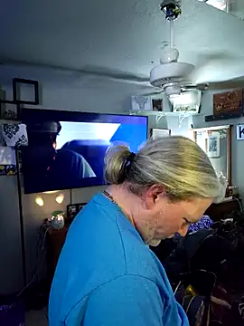 Snapshot of Hotredheadandtoungelasher chatting on 02/28/26, 04:57 Hotredheadandtoungelasher online show from 02/28/26, 04:57