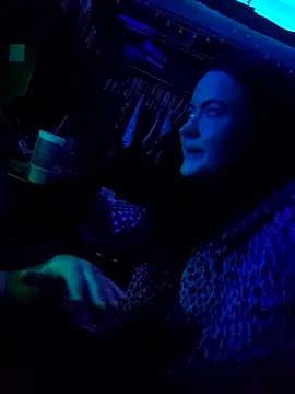 Snapshot of Hotredheadandtoungelasher chatting on 03/13/26, 06:42 Hotredheadandtoungelasher online show from 03/13/26, 06:42