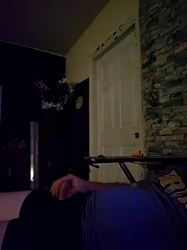 Snapshot of Hotredheadandtoungelasher chatting on 04/21/26, 01:50 Hotredheadandtoungelasher online show from 04/21/26, 01:50