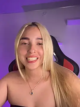 Snapshot of Irisweet_ chatting on 01/21/25, 11:34 Irisweet online show from 01/21/25, 11:34