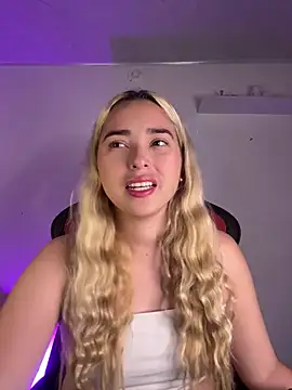 Snapshot of Irisweet_ chatting on 02/09/25, 03:12 Irisweet online show from 02/09/25, 03:12