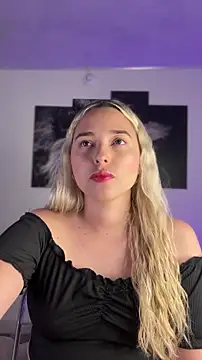 Snapshot of Irisweet_ chatting on 11/19/25, 10:54 Irisweet online show from 11/19/25, 10:54