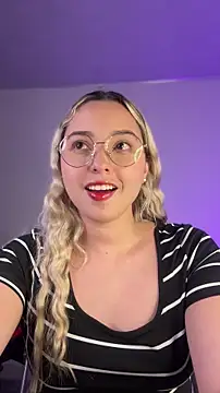 Snapshot of Irisweet_ chatting on 01/11/26, 12:59 Irisweet online show from 01/11/26, 12:59