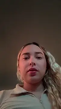 Snapshot of Irisweet_ chatting on 02/03/26, 09:09 Irisweet online show from 02/03/26, 09:09