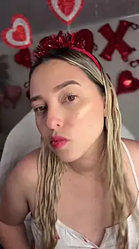 Snapshot of Irisweet_ chatting on 02/13/26, 04:30 Irisweet online show from 02/13/26, 04:30