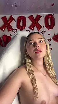 Snapshot of Irisweet_ chatting on 02/15/26, 04:36 Irisweet online show from 02/15/26, 04:36