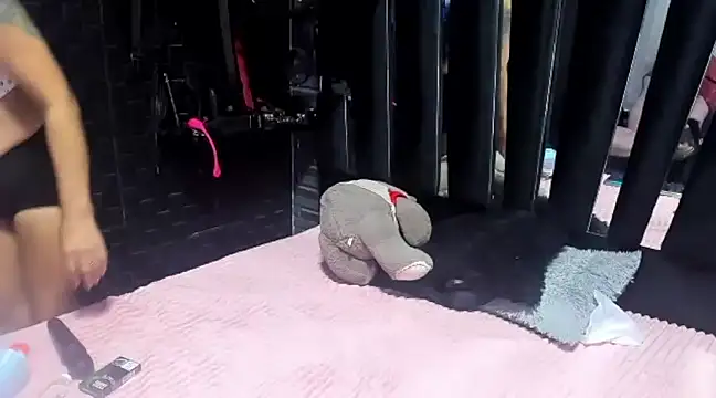 Snapshot of mature_sexi40 chatting on 03/23/25, 04:16 mature sexi40 online show from 03/23/25, 04:16