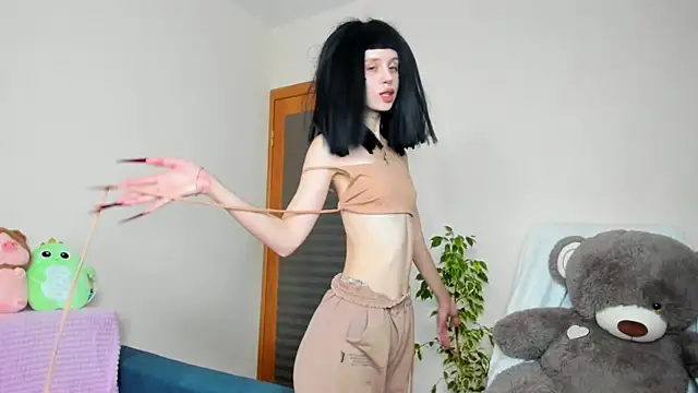 FlowerOfSin2001 online show from 09/15/25, 02:17