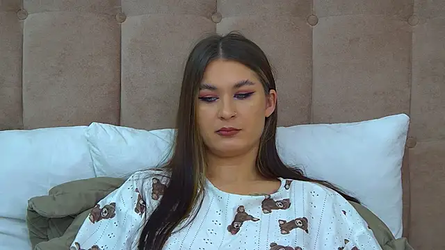 Snapshot of RachelSimpson chatting on 01/16/25, 10:23 RachelSimpson online show from 01/16/25, 10:23