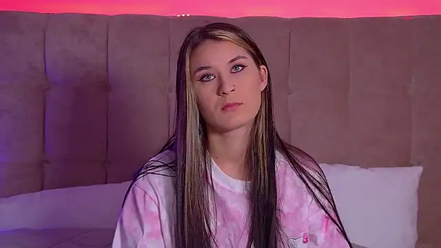 Snapshot of RachelSimpson chatting on 02/27/25, 06:09 RachelSimpson online show from 02/27/25, 06:09