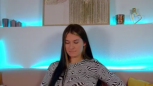 Snapshot of RachelSimpson chatting on 03/02/25, 06:30 RachelSimpson online show from 03/02/25, 06:30