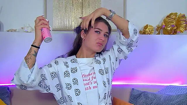 Snapshot of RachelSimpson chatting on 09/15/25, 06:24 RachelSimpson online show from 09/15/25, 06:24