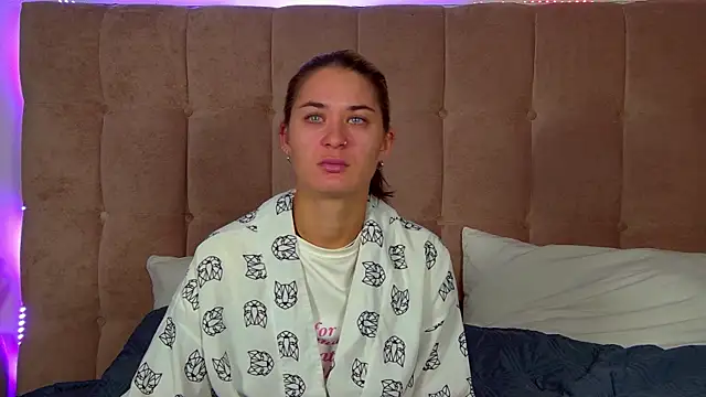 Snapshot of RachelSimpson chatting on 09/17/25, 06:20 RachelSimpson online show from 09/17/25, 06:20