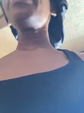 Snapshot of Jasmine_FullsShine chatting on 11/18/25, 06:01 Jasmine FullsShine online show from 11/18/25, 06:01