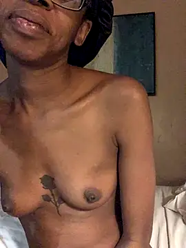 Snapshot of Jasmine_FullsShine chatting on 11/22/25, 10:25 Jasmine FullsShine online show from 11/22/25, 10:25