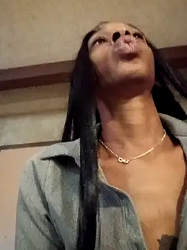 Snapshot of Jasmine_FullsShine chatting on 03/13/26, 01:29 Jasmine FullsShine online show from 03/13/26, 01:29