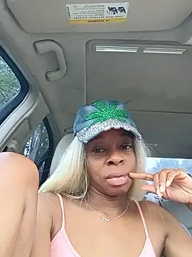 Snapshot of Jasmine_FullsShine chatting on 04/04/26, 01:41 Jasmine FullsShine online show from 04/04/26, 01:41