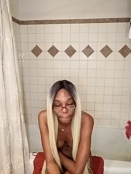 Snapshot of Jasmine_FullsShine chatting on 04/11/26, 05:45 Jasmine FullsShine online show from 04/11/26, 05:45