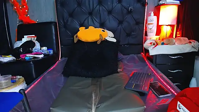 Snapshot of Katty_dirty31 chatting on 03/23/26, 03:16 Katty dirty31 online show from 03/23/26, 03:16