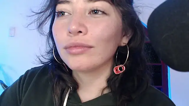 Hannah-Valhalla online show from 12/02/24, 03:04