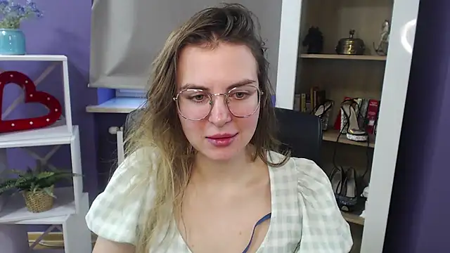 Zoey Erotic online show from 01/07/25, 08:56