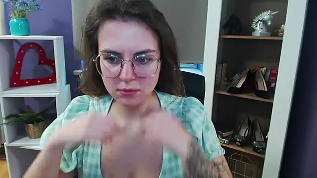 Zoey Erotic online show from 03/11/25, 08:41