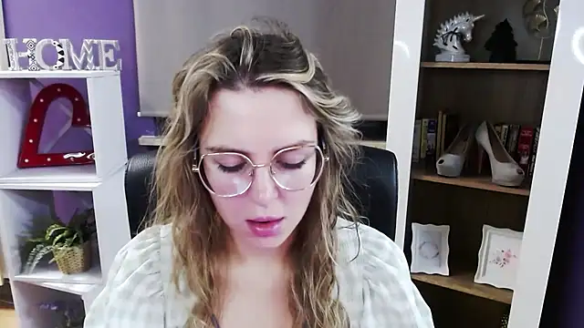 Zoey Erotic online show from 12/02/25, 05:35