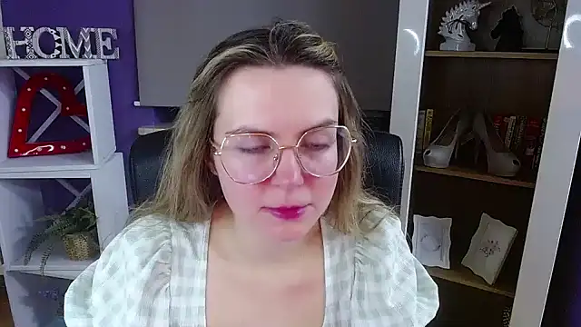 Zoey Erotic online show from 01/12/26, 05:34