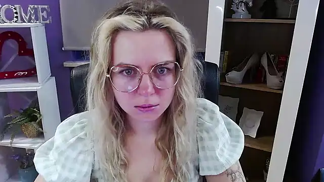 Zoey Erotic online show from 02/27/26, 05:40