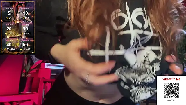 Snapshot of courtneyoccult chatting on 12/01/25, 11:43 courtneyoccult online show from 12/01/25, 11:43