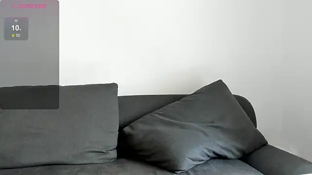 minimaya online show from 01/11/25, 02:52