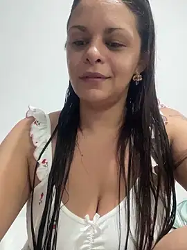 Snapshot of Kataliina chatting on 03/03/25, 09:05 Kataliina online show from 03/03/25, 09:05