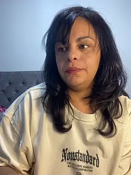 Kataliina online show from 05/19/26, 04:19