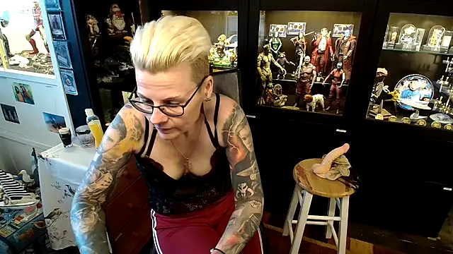 MaryG online show from 01/21/25, 09:35